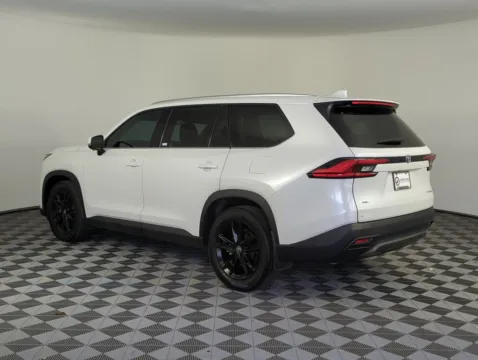 More photos of 2024 Toyota Grand Highlander Platinum at Step One Cadillac GMC Fort Walton Beach, FL