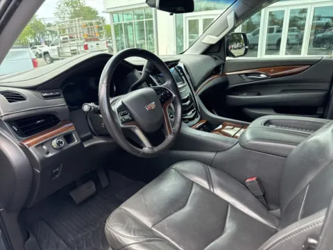 Another view of 2020 Cadillac Escalade ESV Premium for sale in Fort Walton Beach, FL at Step One Cadillac GMC Fort Walton Beach
