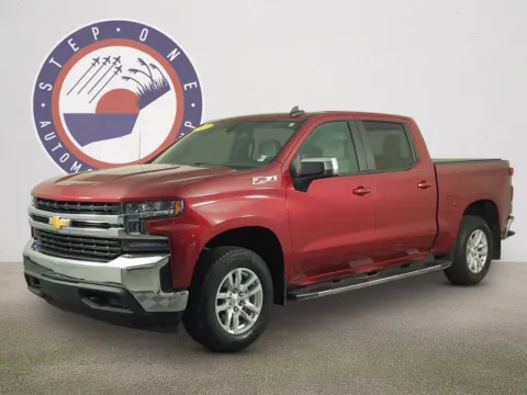 Red 2020 Chevrolet Silverado 1500 LT for sale in Fort Walton Beach, FL
