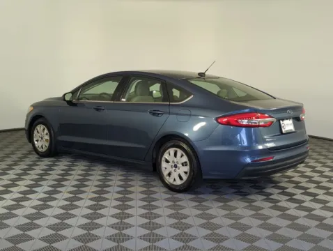 More photos of 2019 Ford Fusion S at Step One Cadillac GMC Fort Walton Beach, FL