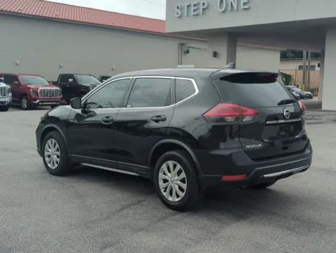 More photos of 2019 Nissan Rogue S at Step One Cadillac GMC Fort Walton Beach, FL