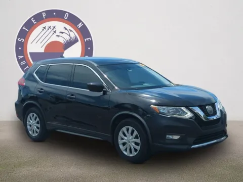 Black 2019 Nissan Rogue S for sale in Fort Walton Beach, FL