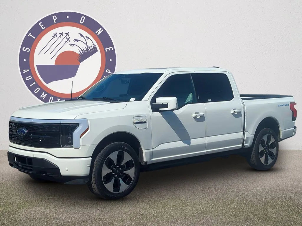 White 2023 Ford F-150 Lightning Platinum for sale in Fort Walton Beach, FL