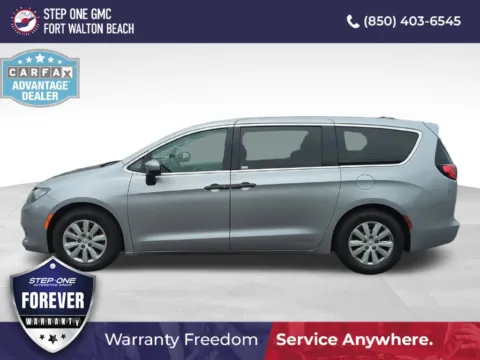 Another view of 2018 Chrysler Pacifica L for sale in Fort Walton Beach, FL at Step One Cadillac GMC Fort Walton Beach