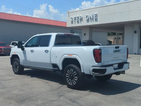 More photos of 2026 GMC Sierra 3500 HD Denali Ultimate at Step One Cadillac GMC Fort Walton Beach, FL