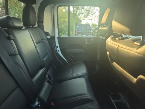 More photos of 2023 Jeep Gladiator Rubicon at Step One Cadillac GMC Fort Walton Beach, FL