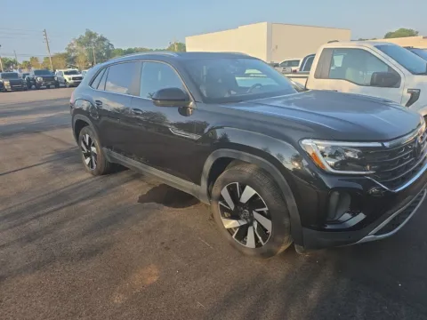 Black 2024 Volkswagen Atlas Cross Sport 2.0T SE w/Technology for sale in Fort Walton Beach, FL