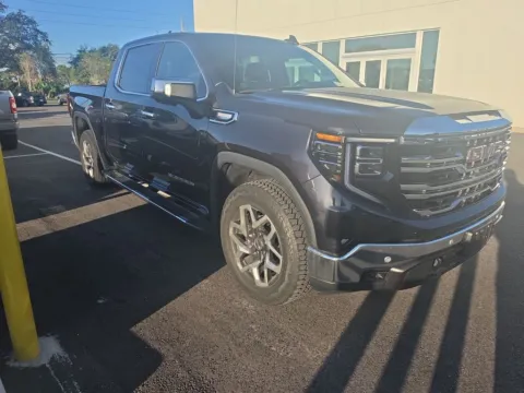 More photos of 2024 GMC Sierra 1500 SLT at Step One Cadillac GMC Fort Walton Beach, FL
