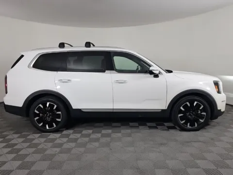More photos of 2023 Kia Telluride SX-Prestige at Step One Cadillac GMC Fort Walton Beach, FL
