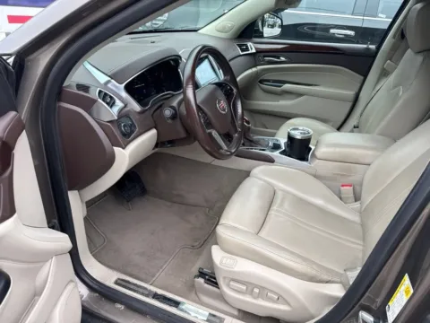 More photos of 2016 Cadillac SRX Performance at Step One Cadillac GMC Fort Walton Beach, FL