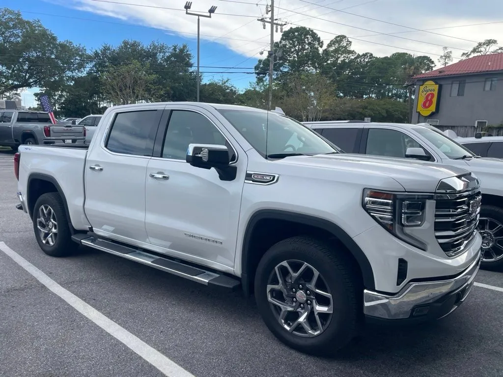 White 2025 GMC Sierra 1500 SLT for sale in Fort Walton Beach, FL