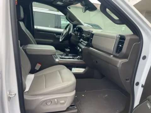 More photos of 2025 GMC Sierra 1500 SLT at Step One Cadillac GMC Fort Walton Beach, FL