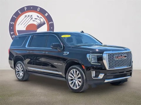 Black 2022 GMC Yukon XL Denali for sale in Fort Walton Beach, FL