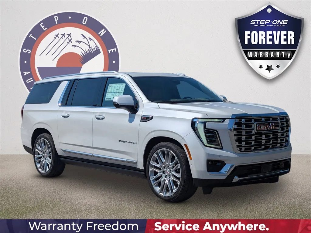 White 2025 GMC Yukon XL Denali for sale in Fort Walton Beach, FL