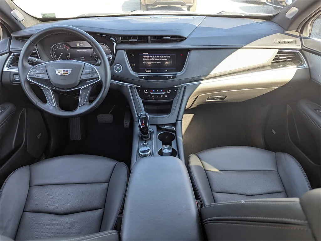 2025 Cadillac XT5 Premium Luxury photo 4