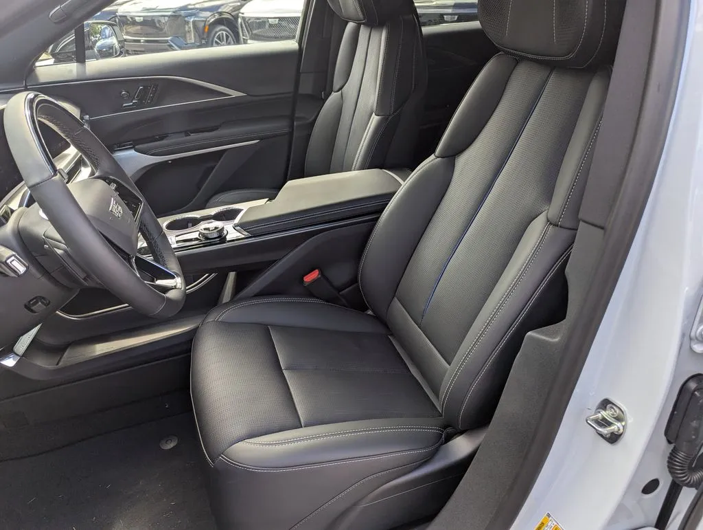 2026 Cadillac LYRIQ Premium Luxury - Photo 11