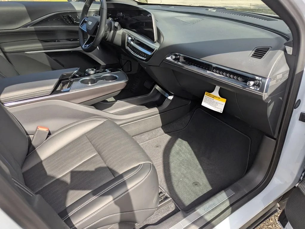 2026 Cadillac LYRIQ Premium Luxury - Photo 38