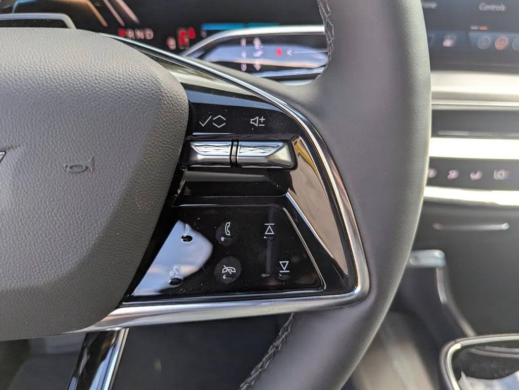 2026 Cadillac LYRIQ Premium Luxury - Photo 21