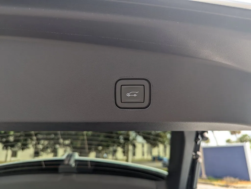 2026 Cadillac LYRIQ Premium Luxury - Photo 33