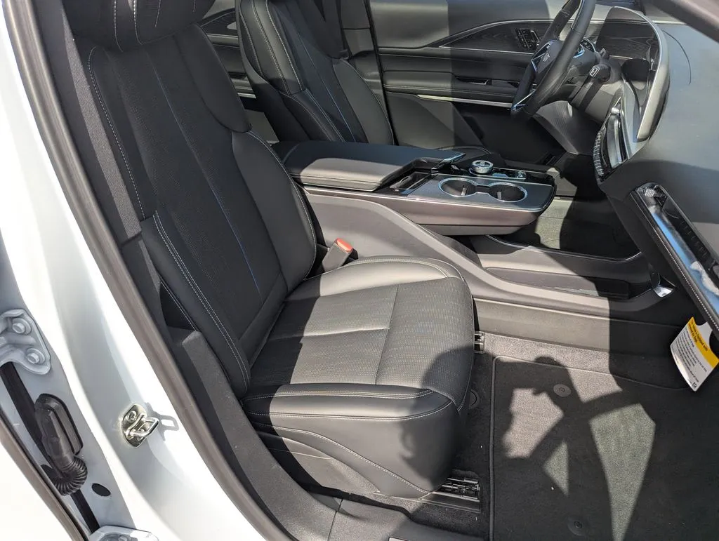 2026 Cadillac LYRIQ Premium Luxury - Photo 39