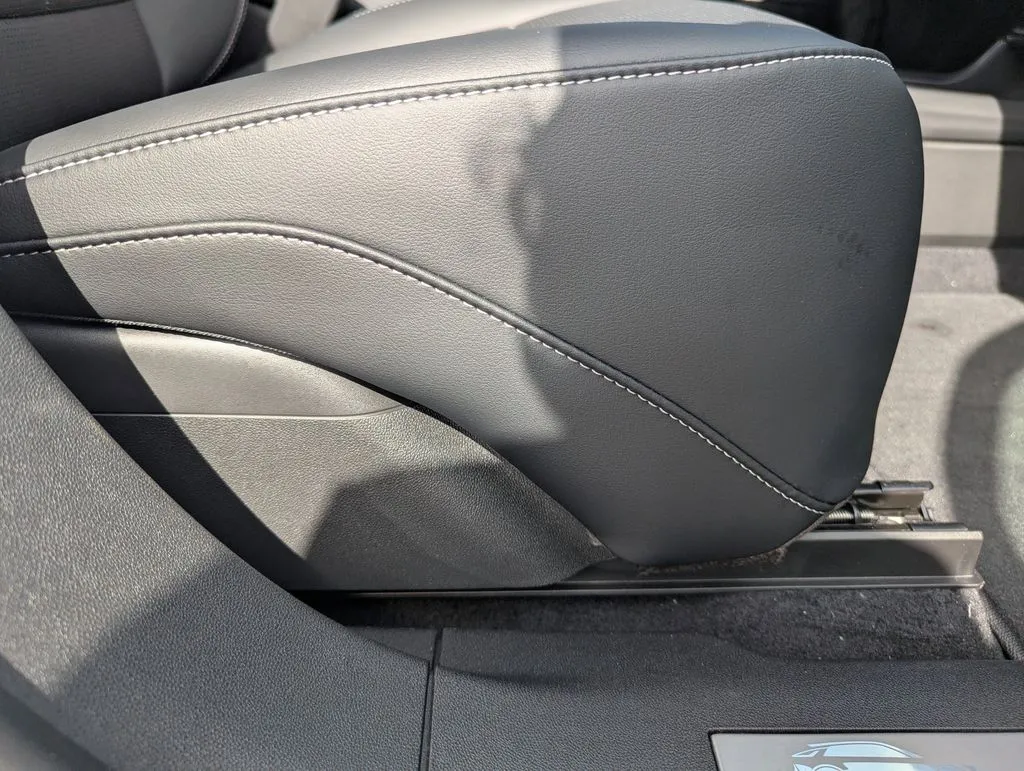 2026 Cadillac LYRIQ Premium Luxury - Photo 40