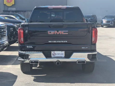 More photos of 2022 GMC Sierra 1500 SLT at Step One Cadillac GMC Fort Walton Beach, FL