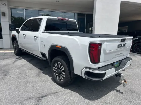 Another view of 2025 GMC Sierra 2500HD Denali Ultimate for sale in Fort Walton Beach, FL at Step One Cadillac GMC Fort Walton Beach