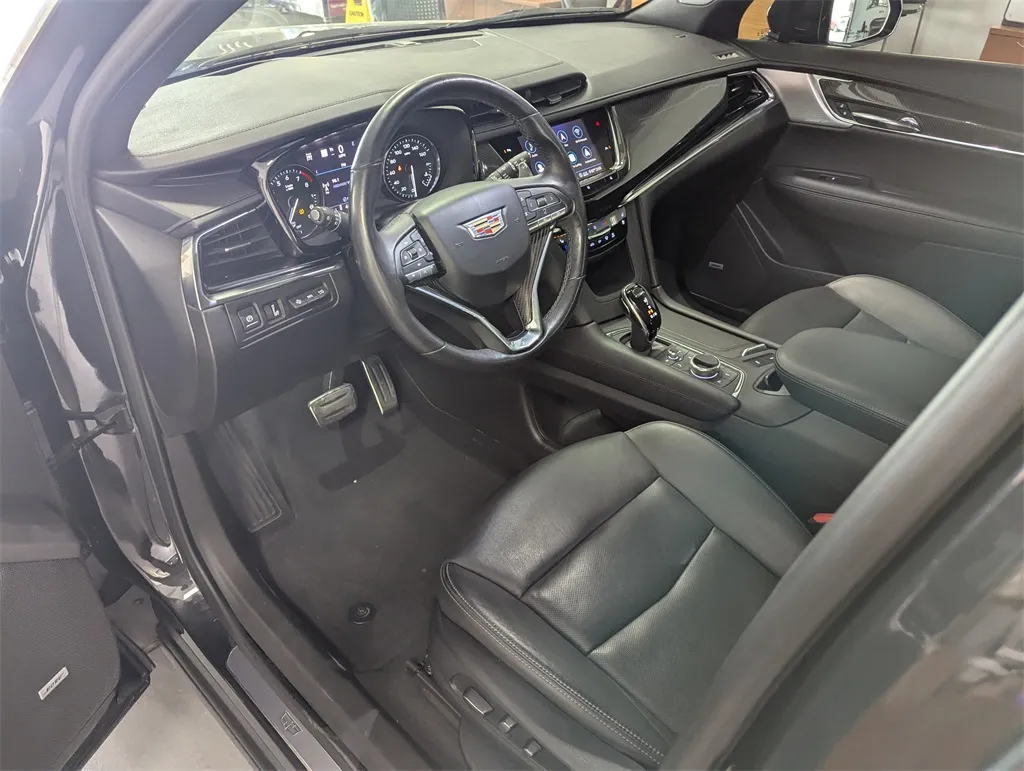2020 Cadillac XT6 Sport photo 3