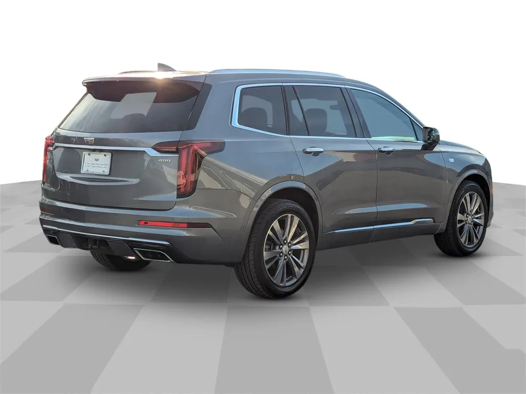 2020 Cadillac XT6 Premium Luxury photo 2