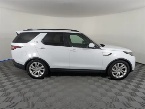 Another view of 2019 Land Rover Discovery HSE for sale in Fort Walton Beach, FL at Step One Cadillac GMC Fort Walton Beach