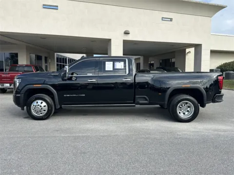More photos of 2025 GMC Sierra 3500HD Denali Ultimate at Step One Cadillac Buick GMC Pensacola, FL