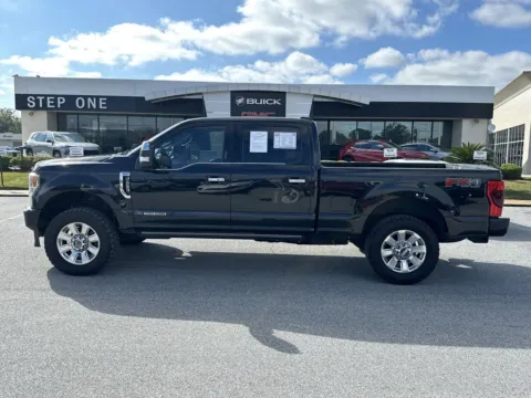 More photos of 2020 Ford F-250SD Platinum at Step One Cadillac Buick GMC Pensacola, FL