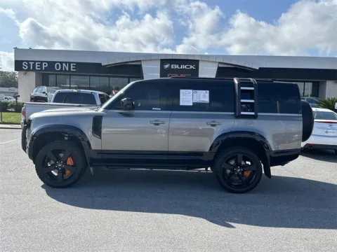 More photos of 2024 Land Rover Defender 130 X-Dynamic SE at Step One Cadillac Buick GMC Pensacola, FL