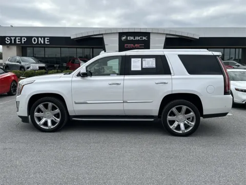 More photos of 2019 Cadillac Escalade Luxury at Step One Cadillac Buick GMC Pensacola, FL