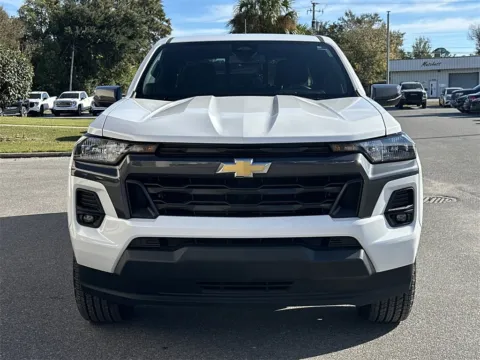 More photos of 2024 Chevrolet Colorado LT at Step One Cadillac Buick GMC Pensacola, FL