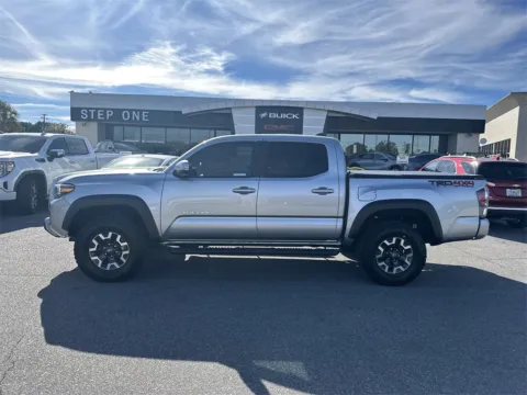 More photos of 2023 Toyota Tacoma TRD Off-Road at Step One Cadillac Buick GMC Pensacola, FL