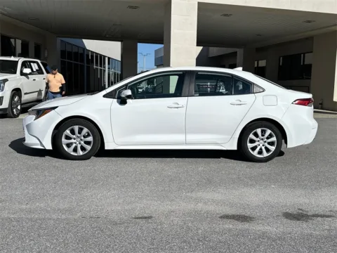 More photos of 2024 Toyota Corolla LE at Step One Cadillac Buick GMC Pensacola, FL