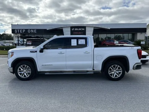 More photos of 2021 GMC Sierra 1500 SLT at Step One Cadillac Buick GMC Pensacola, FL