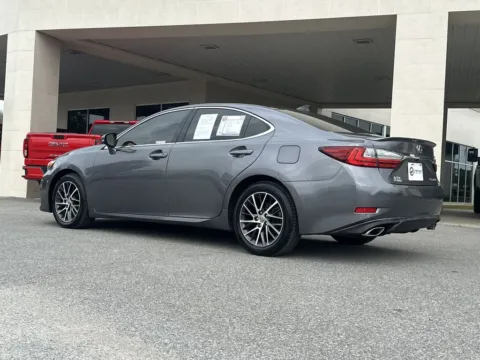 More photos of 2016 Lexus ES 350 at Step One Cadillac Buick GMC Pensacola, FL