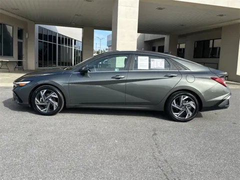 More photos of 2024 Hyundai Elantra SEL at Step One Cadillac Buick GMC Pensacola, FL