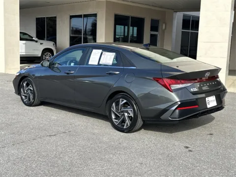 More photos of 2024 Hyundai Elantra SEL at Step One Cadillac Buick GMC Pensacola, FL