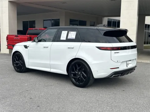 More photos of 2024 Land Rover Range Rover Sport Dynamic at Step One Cadillac Buick GMC Pensacola, FL