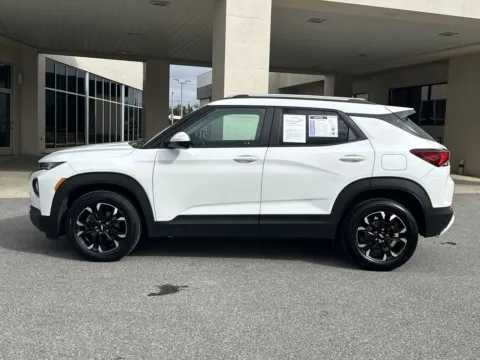 More photos of 2023 Chevrolet TrailBlazer LT at Step One Cadillac Buick GMC Pensacola, FL