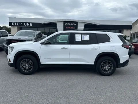 More photos of 2025 GMC Acadia Elevation at Step One Cadillac Buick GMC Pensacola, FL
