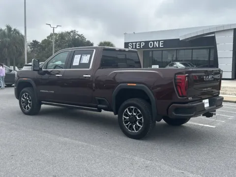 More photos of 2024 GMC Sierra 2500HD Denali Ultimate at Step One Cadillac Buick GMC Pensacola, FL