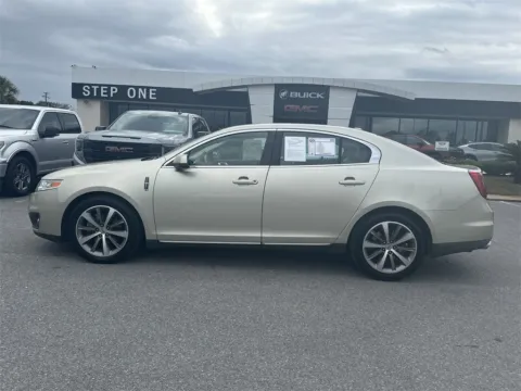 More photos of 2010 Lincoln MKS at Step One Cadillac Buick GMC Pensacola, FL