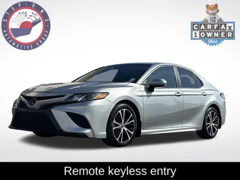 Silver 2018 Toyota Camry SE for sale in Pensacola, FL