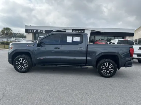 More photos of 2020 GMC Sierra 1500 AT4 at Step One Cadillac Buick GMC Pensacola, FL