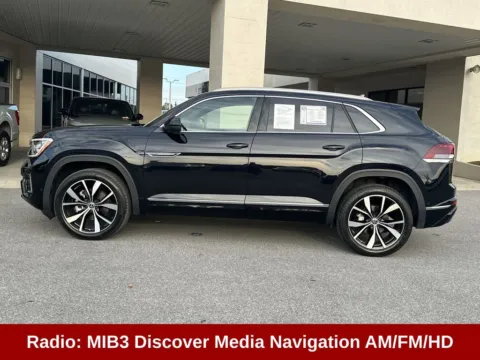 More photos of 2024 Volkswagen Atlas Cross Sport 2.0T SEL Premium R-Line at Step One Cadillac Buick GMC Pensacola, FL