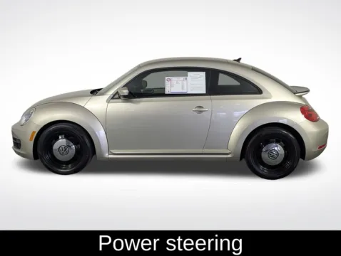 More photos of 2016 Volkswagen Beetle 1.8T SE at Step One Cadillac Buick GMC Pensacola, FL